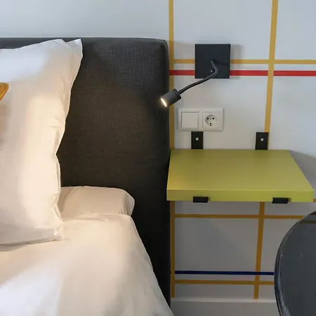 公寓 Modern Tilburg, Balcony & Kitchen *