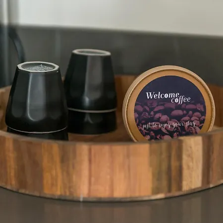 דירה Modern Tilburg, Balcony & Kitchen