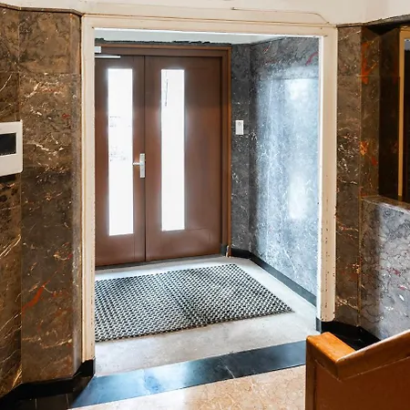 Modern Tilburg, Balcony & Kitchen *