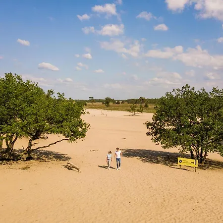 Modern Tilburg, Balcony & Kitchen דירה *