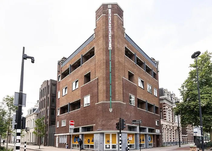 Modern Tilburg, Balcony & Kitchen * Tilburg