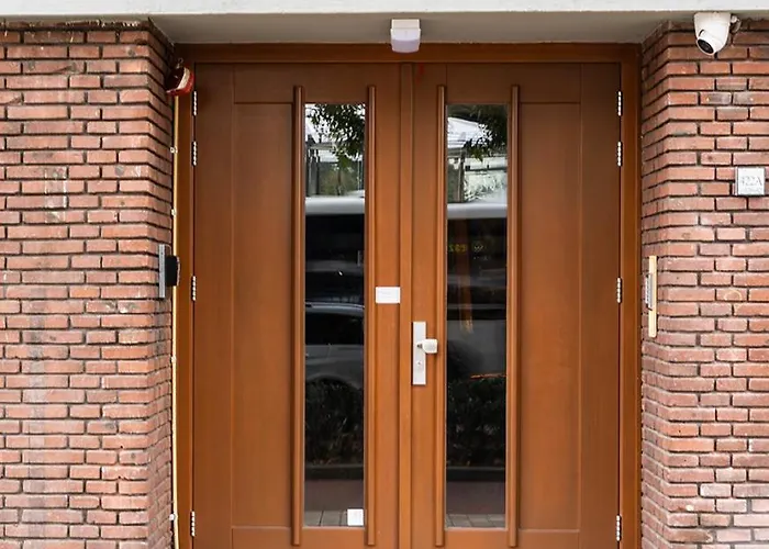 Modern Tilburg, Balcony & Kitchen * Tilburg