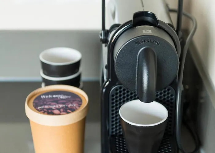 Modern Tilburg, Balcony & Kitchen