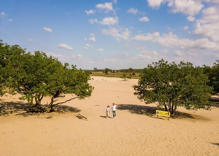 Modern Tilburg, Balcony & Kitchen Apartman *