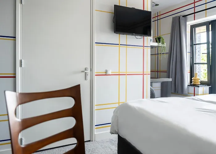 Appartement Modern Tilburg, Balcony & Kitchen