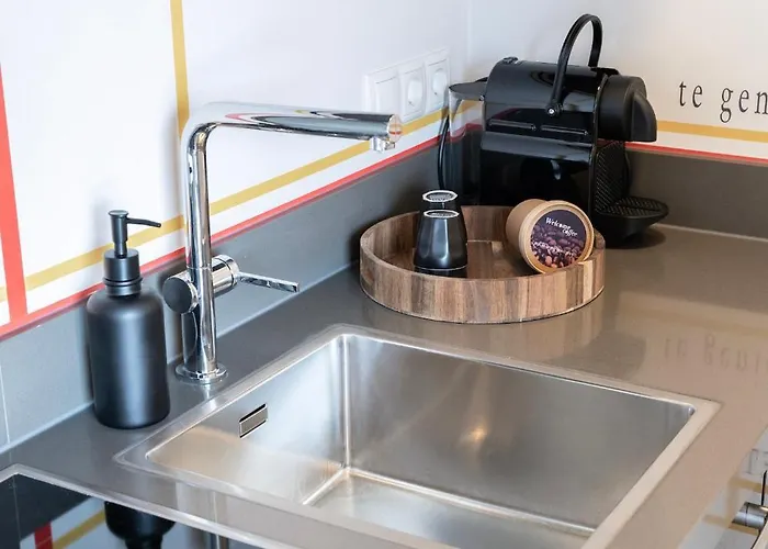 Modern Tilburg, Balcony & Kitchen *