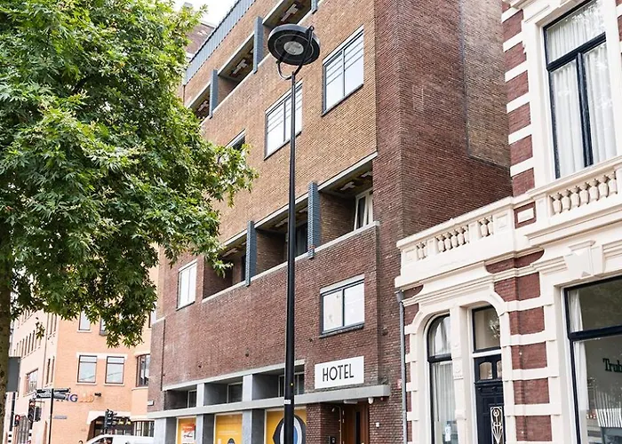 Modern Tilburg, Balcony & Kitchen Appartement Tilburg